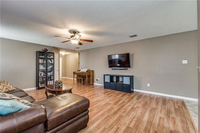 1608 Rialto Way, Fort Worth, TX 76247
