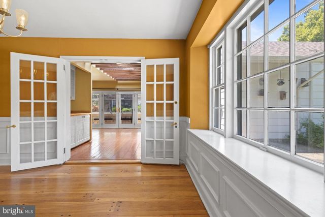 103 BROWNING LN, Bryn Mawr, PA 19010