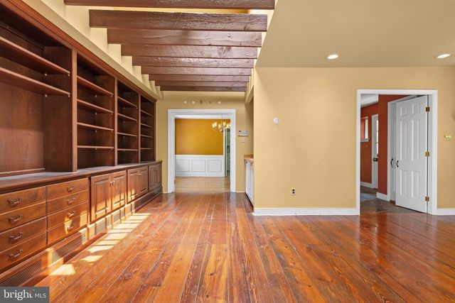 103 BROWNING LN, Bryn Mawr, PA 19010