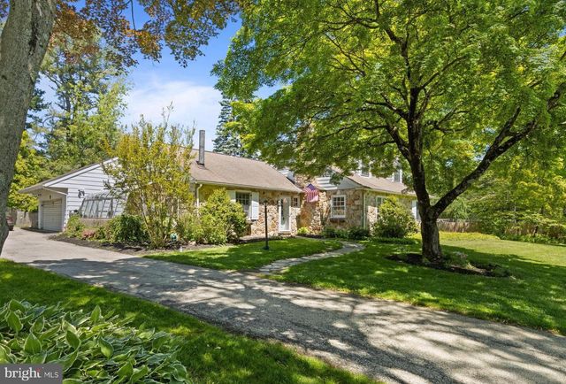 103 BROWNING LN, Bryn Mawr, PA 19010