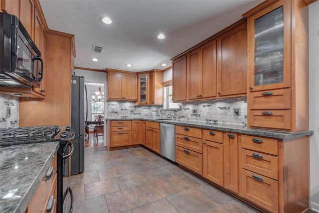 6226 Paisley Street, Houston, TX 77096