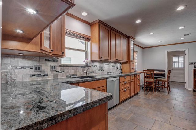 6226 Paisley Street, Houston, TX 77096