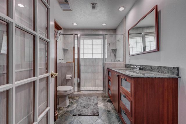 6226 Paisley Street, Houston, TX 77096