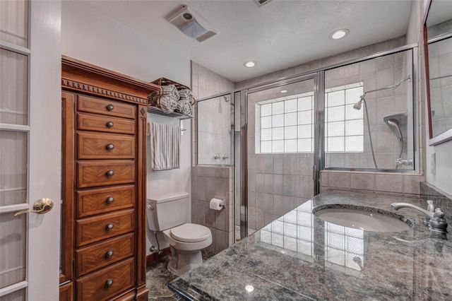 6226 Paisley Street, Houston, TX 77096