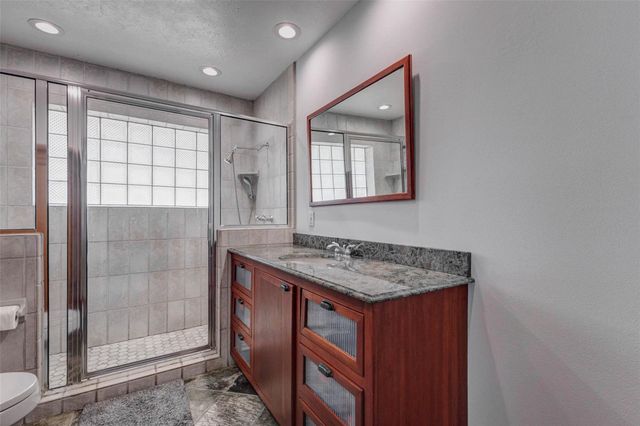 6226 Paisley Street, Houston, TX 77096