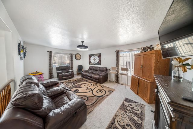 2812 Monument Drive NW, Albuquerque, NM 87120