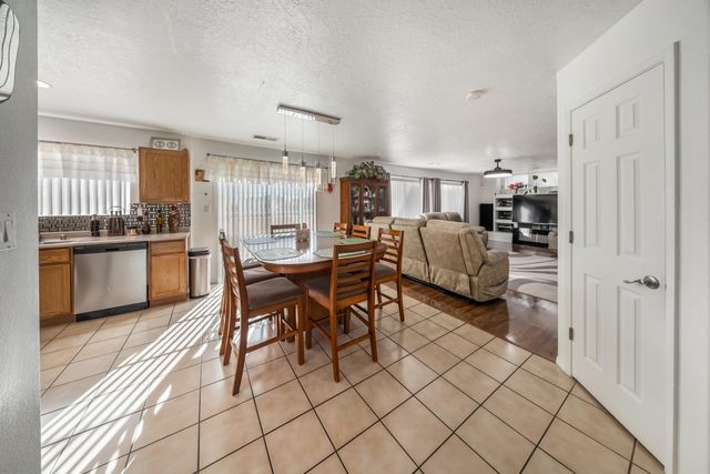 2812 Monument Drive NW, Albuquerque, NM 87120