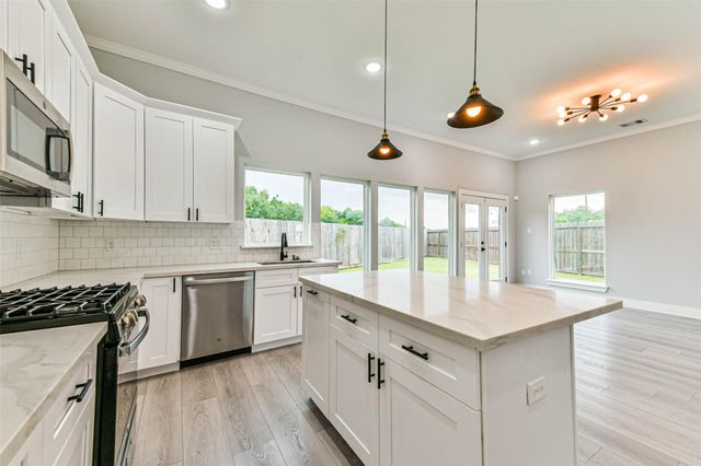 9202 Buffum Street, Houston, TX 77051