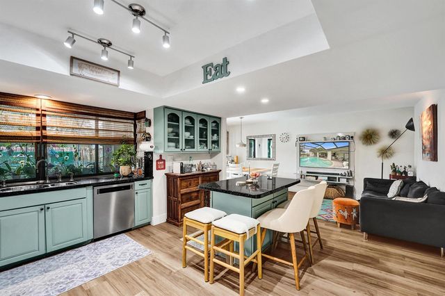 10544 NW 4th Street, Plantation, FL 33324