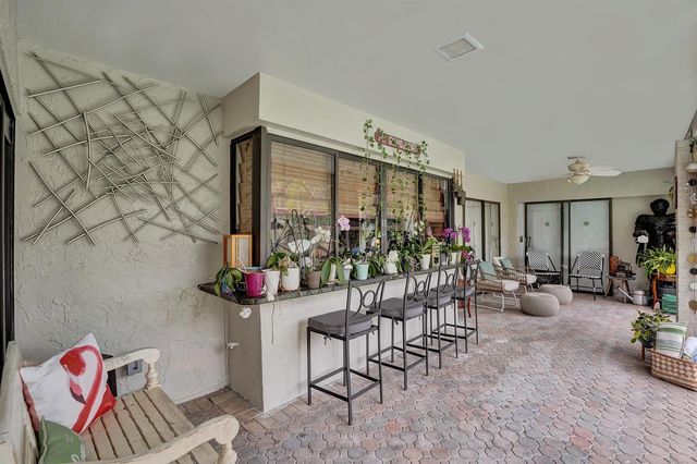 10544 NW 4th Street, Plantation, FL 33324