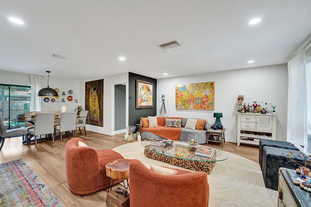10544 NW 4th Street, Plantation, FL 33324