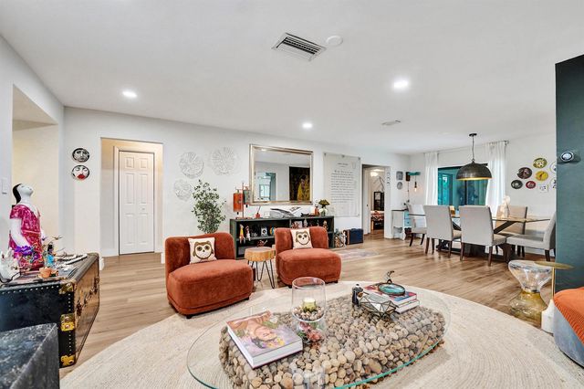 10544 NW 4th Street, Plantation, FL 33324