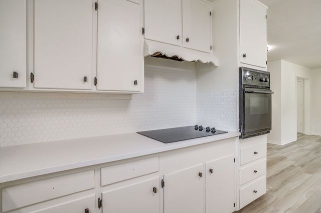 3501 Cimmaron Trail, Fort Worth, TX 76116