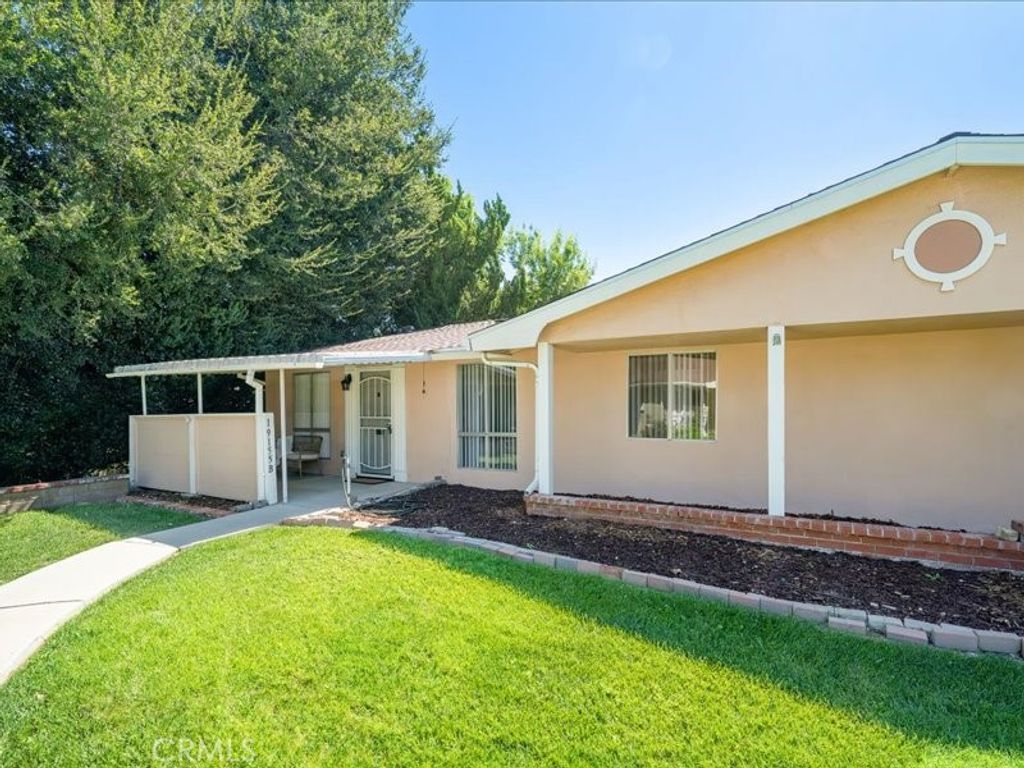 19155 Avenue Of The Oaks, Newhall, CA 91321 — exterior