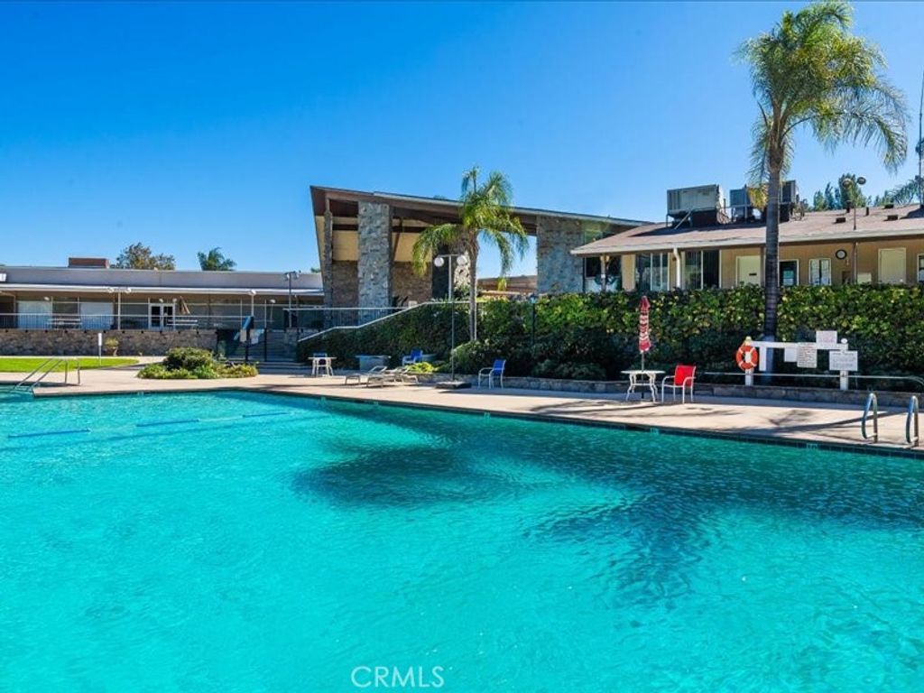 19155 Avenue Of The Oaks, Newhall, CA 91321 — photo 3