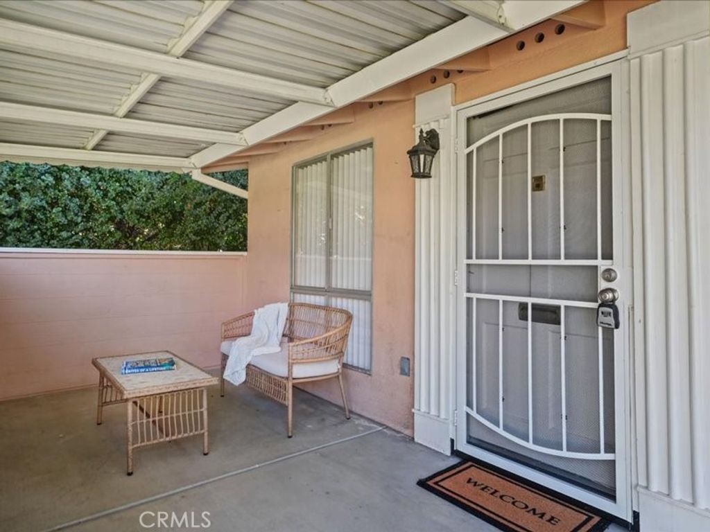 19155 Avenue Of The Oaks, Newhall, CA 91321 — photo 5