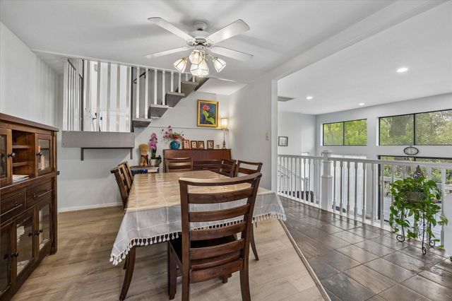 27 E Shady Lane, Houston, TX 77063