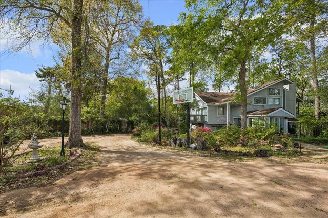 27 E Shady Lane, Houston, TX 77063