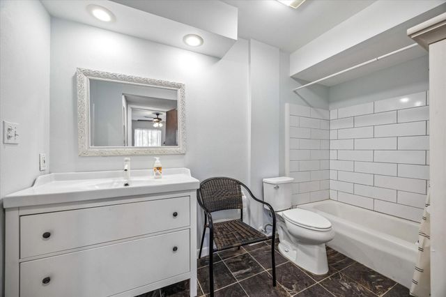 27 E Shady Lane, Houston, TX 77063