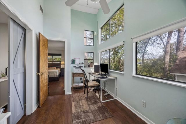 27 E Shady Lane, Houston, TX 77063