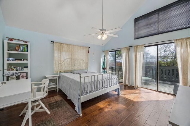 27 E Shady Lane, Houston, TX 77063