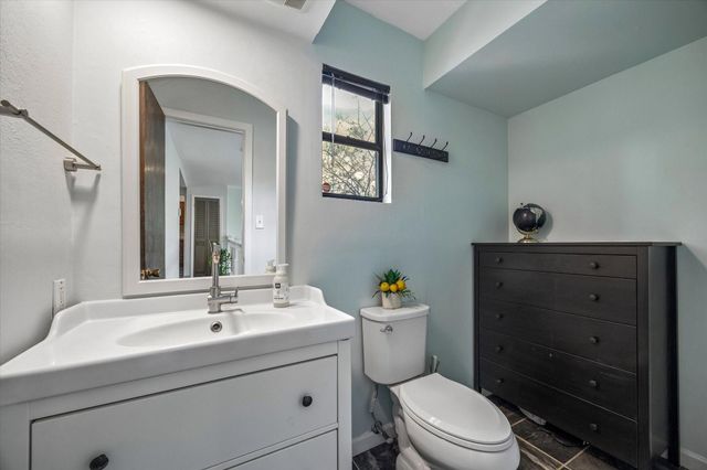 27 E Shady Lane, Houston, TX 77063