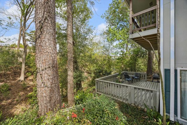 27 E Shady Lane, Houston, TX 77063