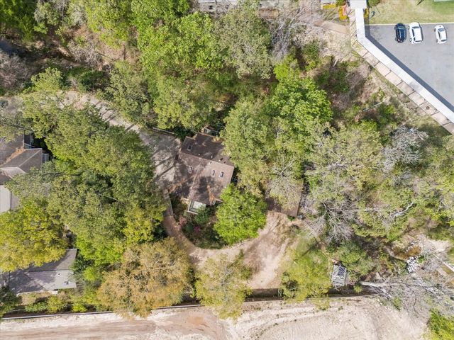 27 E Shady Lane, Houston, TX 77063