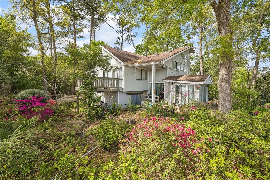 27 E Shady Lane, Houston, TX 77063