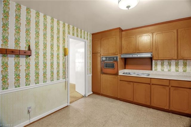 3105 Stratford Drive, Greensboro, NC 27408