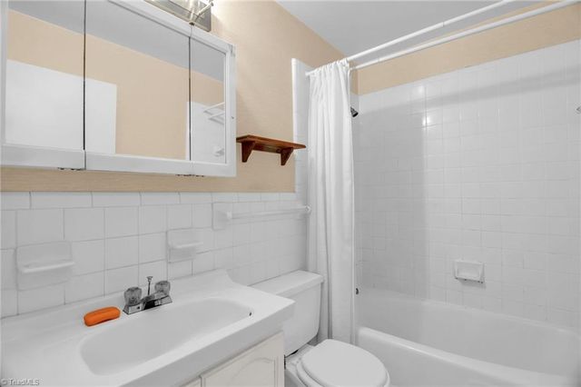 3105 Stratford Drive, Greensboro, NC 27408