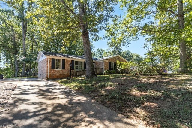 3105 Stratford Drive, Greensboro, NC 27408