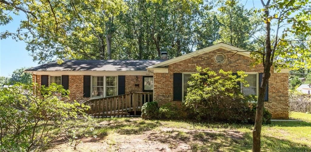 3105 Stratford Drive, Greensboro, NC 27408
