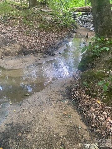 - Red Yam Farm Road, Dallas, NC 28034