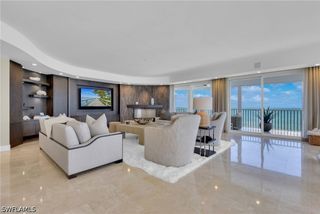 9811 Gulf Shore DR PH 2, Naples, FL 34108
