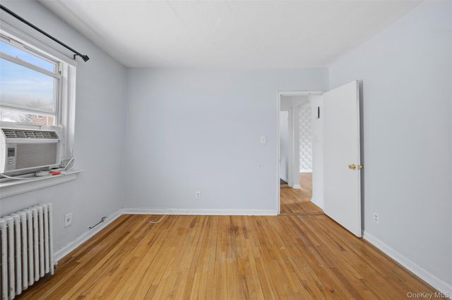 263-03 73rd Avenue 03, Glen Oaks, NY 11004