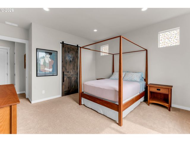 2401 E FOXTROT St, La Center, WA 98629