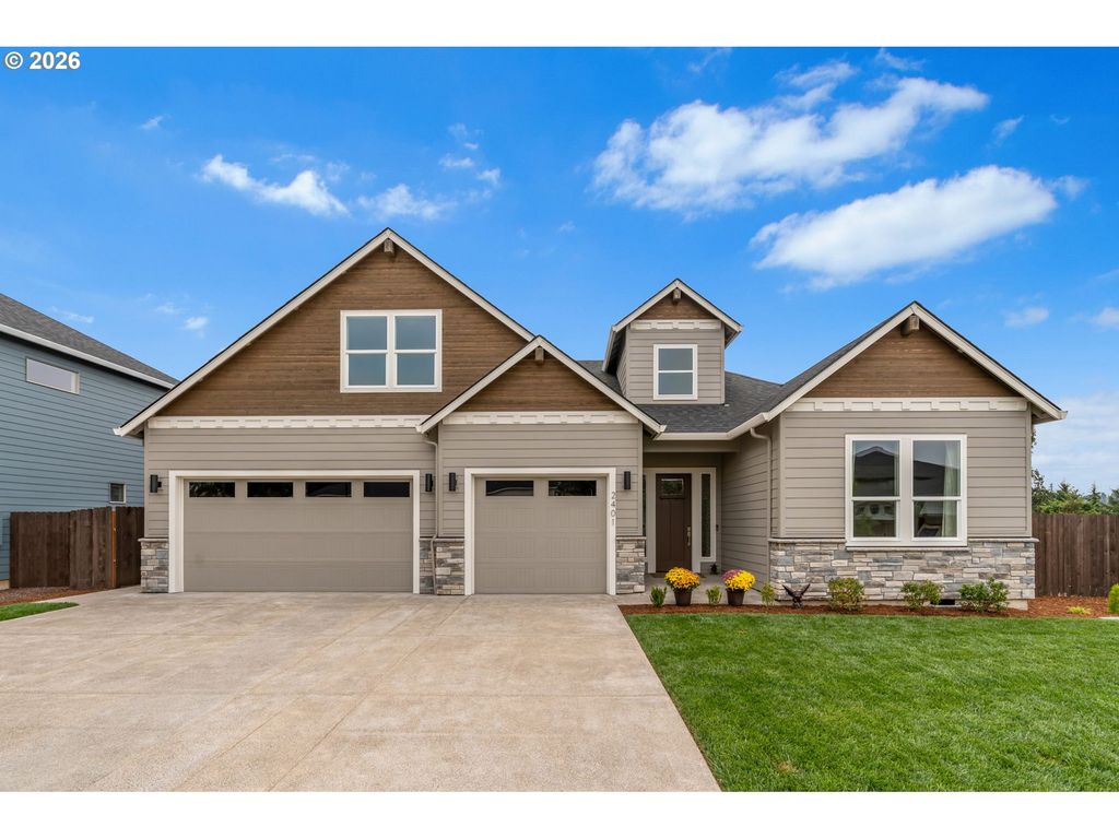 2401 E FOXTROT St, La Center, WA 98629