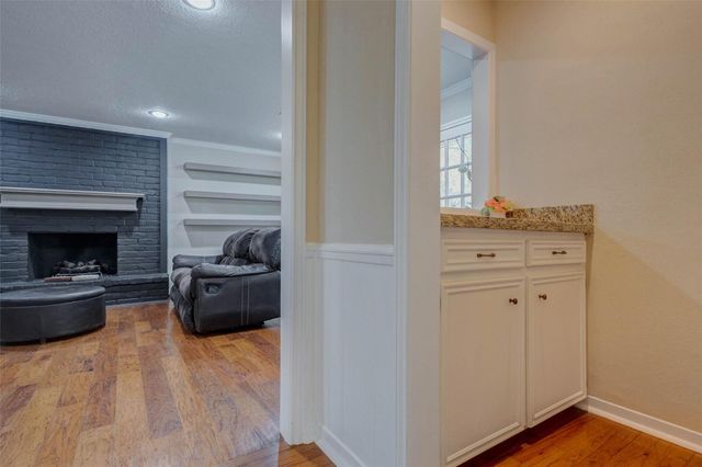 6710 Falling Waters Drive, Spring, TX 77379
