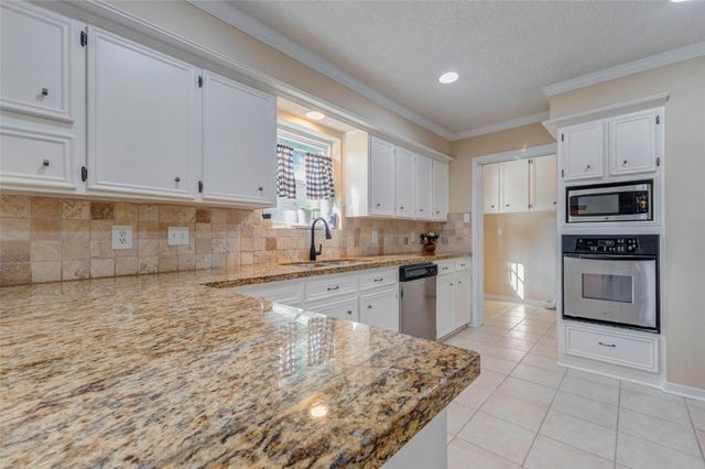 6710 Falling Waters Drive, Spring, TX 77379