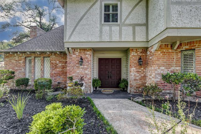 6710 Falling Waters Drive, Spring, TX 77379
