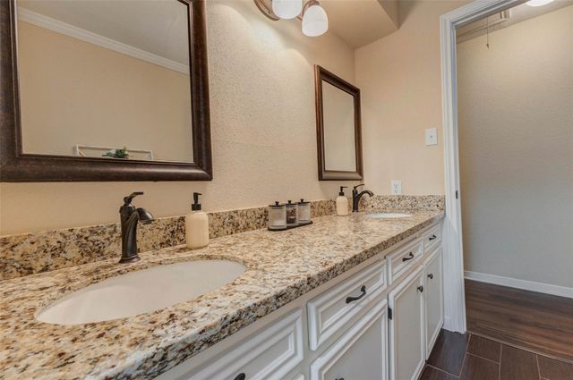 6710 Falling Waters Drive, Spring, TX 77379