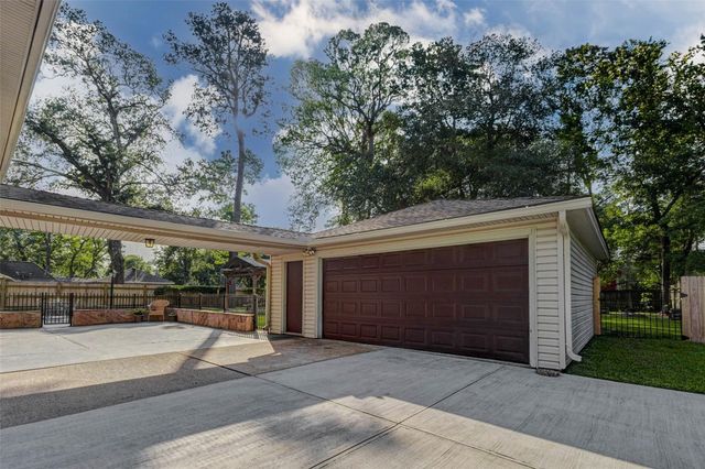 6710 Falling Waters Drive, Spring, TX 77379