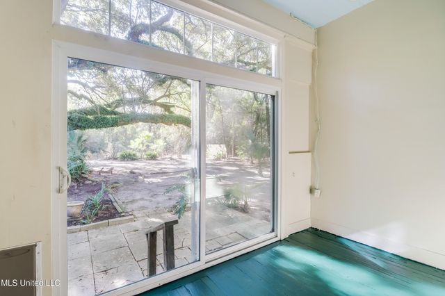 701 Commerce Street, Gulfport, MS 39507