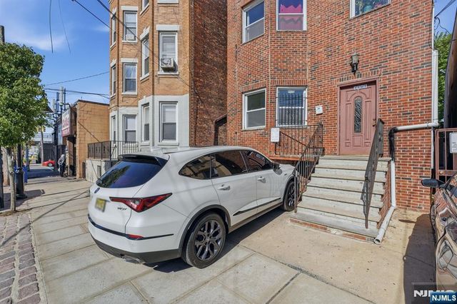 1507 Kerrigan Avenue, Union City, NJ 07087