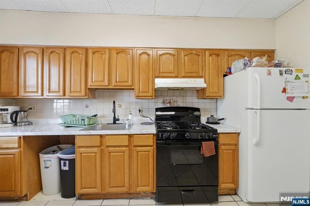 1507 Kerrigan Avenue, Union City, NJ 07087