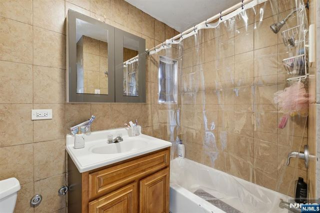 1507 Kerrigan Avenue, Union City, NJ 07087