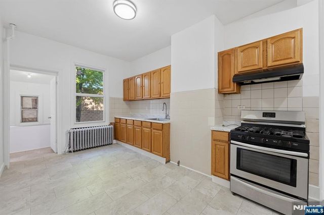 1507 Kerrigan Avenue, Union City, NJ 07087