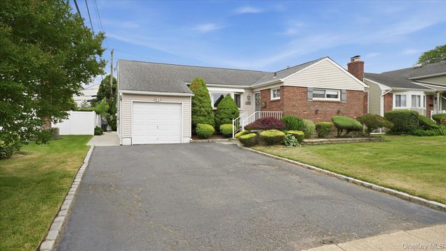 45 Margaret Road, Massapequa, NY 11758