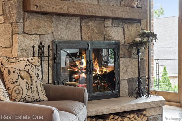 7181 Hillside Drive, Independence Charter Township, MI 48346